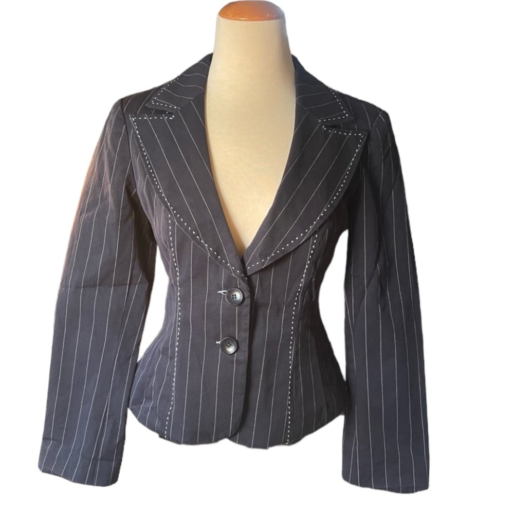 SOLD Nanette Lepore Pinstripe Blazer Professional with cute blue embroidery - Picture 2 of 15